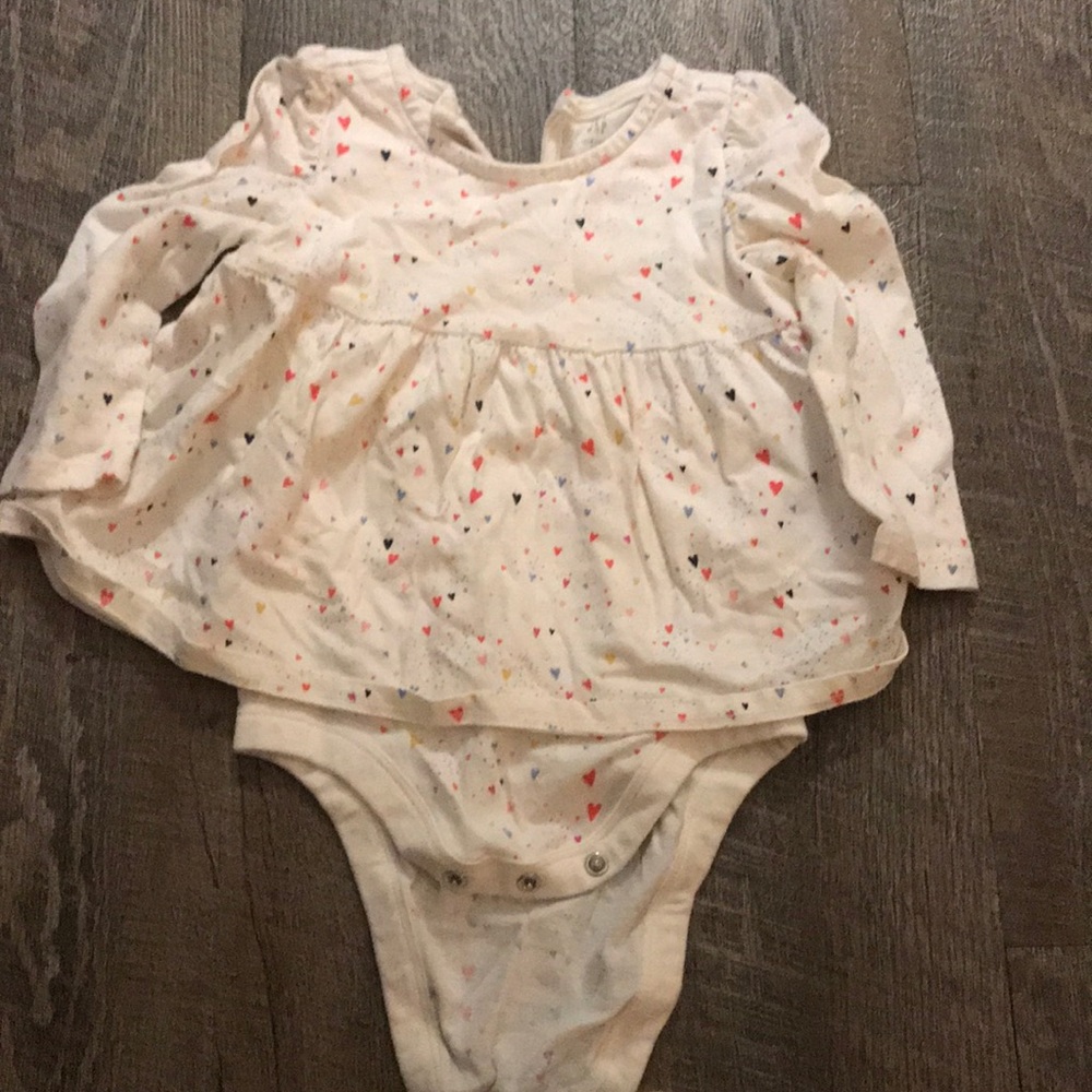 Outfit - Picture 2 of 3